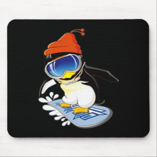 Niedlicher Pinguin Snowboarder Surfer Winterhut Mousepad