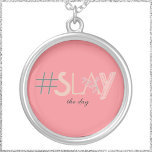 Niedlicher Pink & Beige SLAY am Tag Versilberte Kette<br><div class="desc">Dekoratives #SLAY Design mit gemischter Typografie.</div>