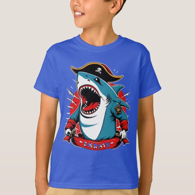 Niedlicher Piratenhai auf einem T - Shirt (Vorderseite)