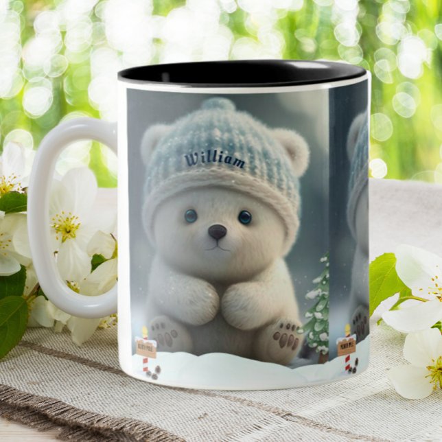 Niedlicher Polar-Bär in Snow Blue Hat Personalisie Zweifarbige Tasse (Von Creator hochgeladen)