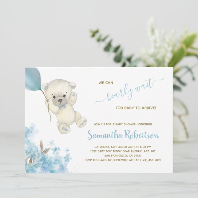 Niedlicher Polar Bear Blue Balloon Babydusche Einladung (Stehend Vorderseite)