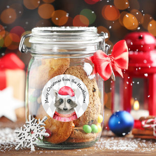 Niedlicher Raccoon in der Roten Weihnachtsmannmütz Runder Aufkleber