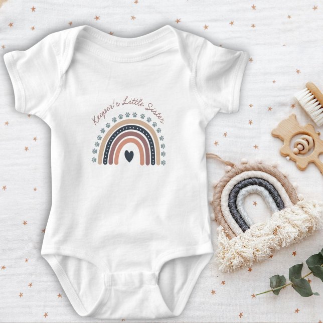 Niedlicher Rainbow-Hund-Name Baby Strampler (Von Creator hochgeladen)