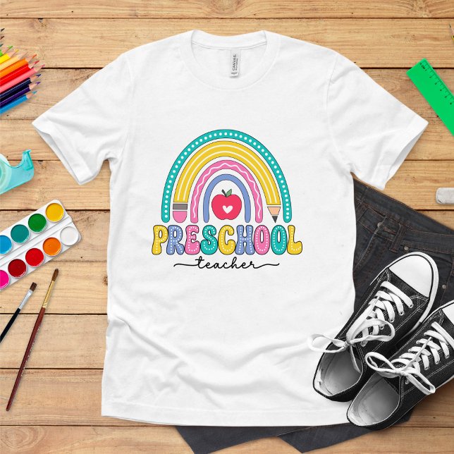 Niedlicher Rainbow-Preschool-Lehrer mit Apple Tri-Blend Shirt (Von Creator hochgeladen)