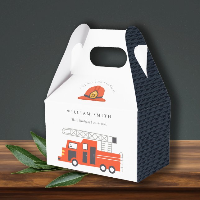 Niedlicher Red Fireruck Motor Kinder jeden Geburts Geschenkschachtel (Von Creator hochgeladen)