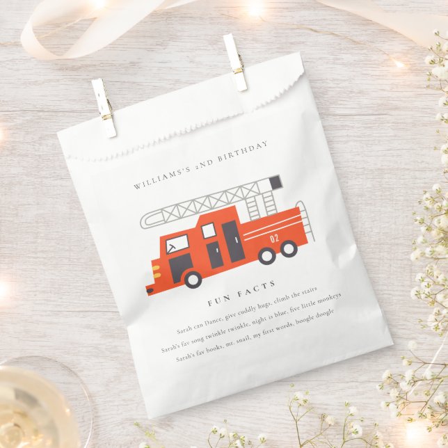 Niedlicher Red Firetruck Motor Kinder Spaß Geburts Geschenktütchen (Ausgeschnitten)