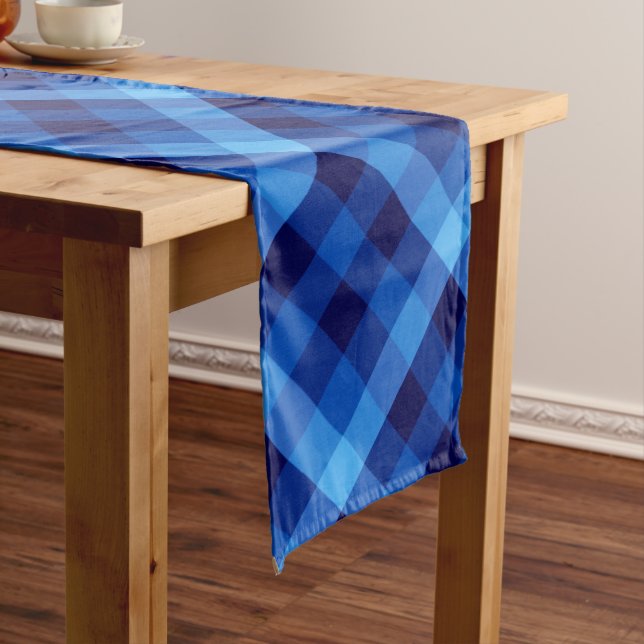 Niedlicher Retro Ocean Blue Kariert große Tischläu Großer Tischläufer (Beispiel)