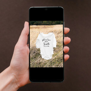 Niedlicher Rückgang der Liebe Herbst Foto Schwange Ankündigung