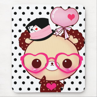 Niedlicher Schokoladenbär mit rosa Gläsern Mousepad