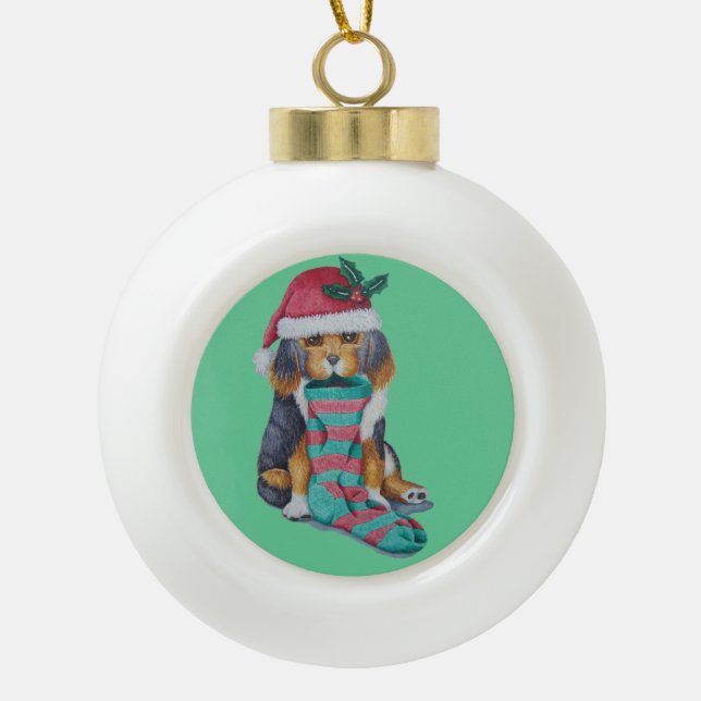 niedlicher, schwarz-brauner Welpe, zu Weihnachten  Keramik Kugel-Ornament (Vorderseite)