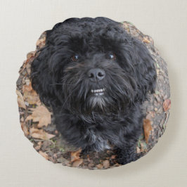 Niedlicher schwarzer Hund Rundes Kissen