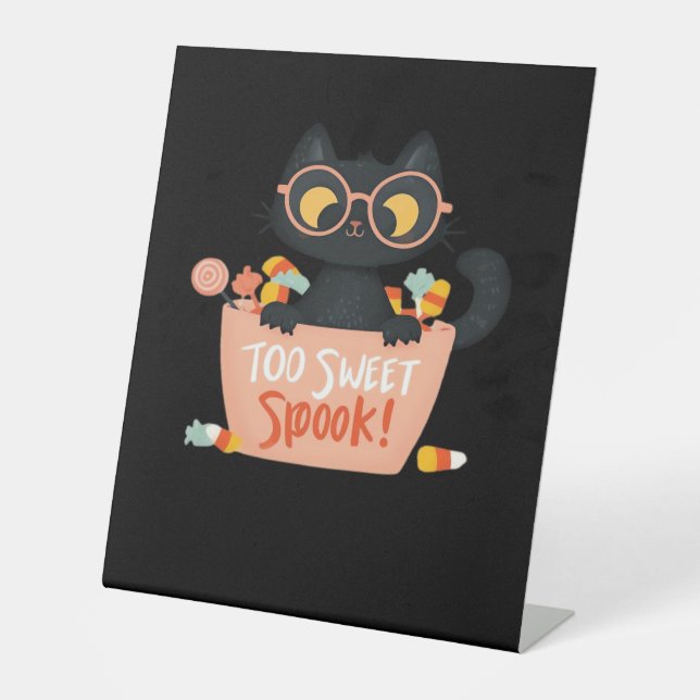 Niedlicher Schwarzer Katze Halloween Candy Too Swe Sockelschild (Vorderseite)