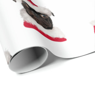 Niedlicher Schwarzer Mops in der Weihnachtsmannmüt Geschenkpapier