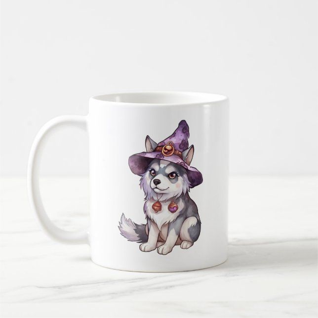 Niedlicher sibirischer Husky-Hund in Hexenhut Kaffeetasse (Links)