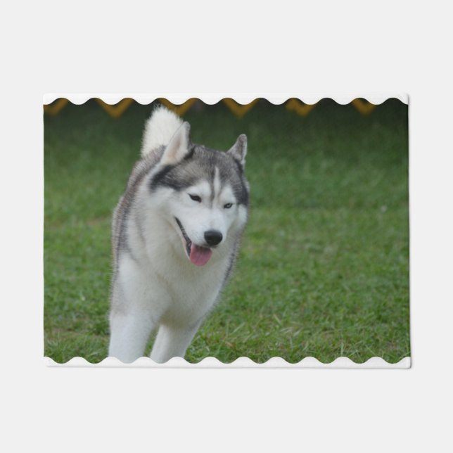 Niedlicher sibirischer Schlittenhund Fußmatte (Vorderseite)