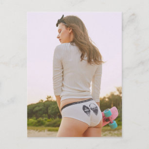 Niedlicher Skater Girl-Unterwäsche-Modell Postkart Postkarte