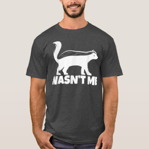 NIEDLICHER SKUNK SQUADTHE SKUNK WHISPERER ZOOKEEPE T-Shirt