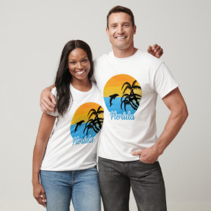 Niedlicher Sonnenuntergang in Florida mit Delphin T-Shirt