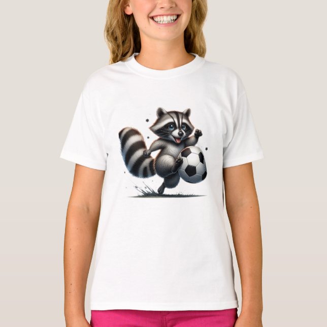 Niedlicher Spaß Tier Spaß Raccoon spielen Fußball T-Shirt (Vorderseite)