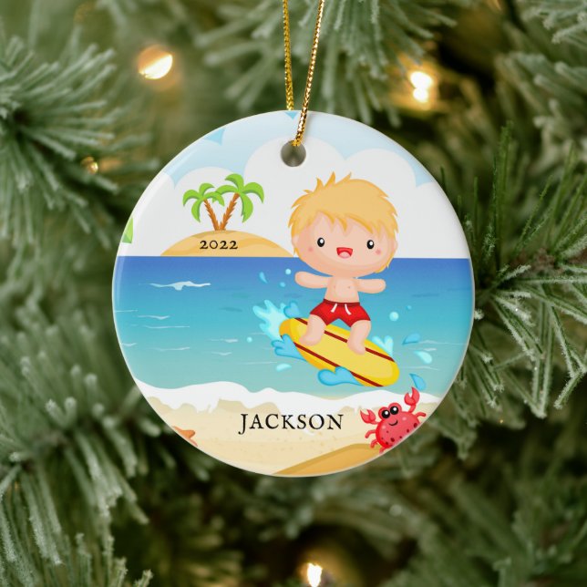 Niedlicher Surfer Boy Personalisiert Weihnachten Keramik Ornament (Baum)