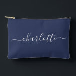 Niedlicher Trendskriptname Personalisiert Navy Blu Zubehörtasche<br><div class="desc">Niedlicher Trendy Script Name Personalisiert Accessory Pouch in Navy Blue</div>