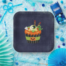 Niedlicher und grauenhafter Halloween Cupcake mit 