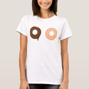 Niedlicher und lustiger Zwei-Donuts Donuts Donuts  T-Shirt