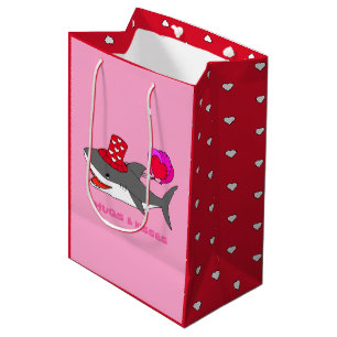 Niedlicher Valentintagshai Mittlere Geschenktüte