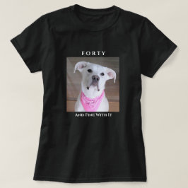 Niedlicher vertrauter Hund mit Seelenaugen vierzig T-Shirt