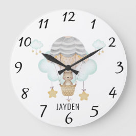 Niedlicher Wasserbär im Heißluftballon-Kinderzimme Große Wanduhr