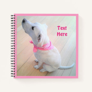 Niedlicher weißer Hund mit rosa Scarf Ostergeschen Notizbuch