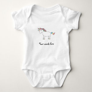Niedlicher weißer Regenbogen Unicorn Baby Strampler