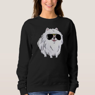 Niedlicher weißer Spitz mit einer ansehnlichen Bri Sweatshirt