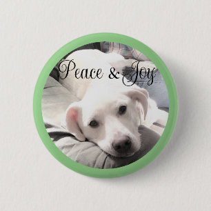 Niedlicher weißer Welpenhund - Frieden und Freude  Button