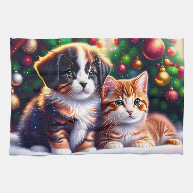 Niedlicher Welpe und Katze unter Weihnachtsbaum Geschirrtuch (Horizontal)