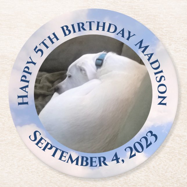 Niedlicher Welpenhund Schlafen Blue Sky 5. Geburts Runder Pappuntersetzer (Vorderseite)