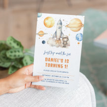 Niedlicher Weltraumplanet Junge zum ersten Geburts