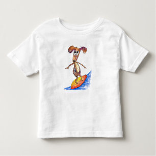 Niedlicher Whimsikaler Hund auf der Surfboard Kleinkind T-shirt