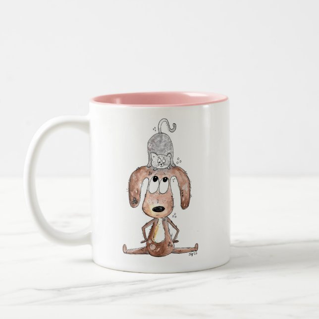 Niedlicher Whimsikaler Hund mit Katze auf seinem K Zweifarbige Tasse (Links)