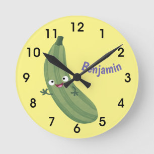 Niedlicher Zucchini-Happy-Cartoon Runde Wanduhr