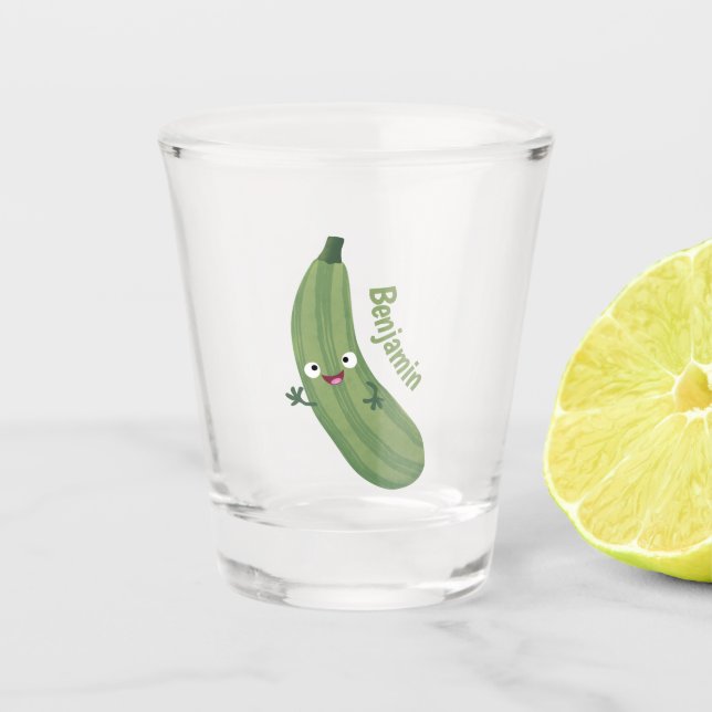 Niedlicher Zucchini-Happy-Cartoon Schnapsglas (Vorderseite)