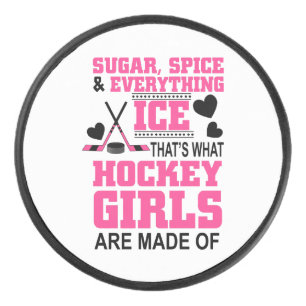 niedlicher Zucker und Gewürzmädchen Eishockey Puck