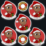 Niedliches Afroamerikanisches Baby mit Weihnachtsm Aufkleber<br><div class="desc">Set von sieben Vinyl-Aufklebern mit einer Illustration eines niedlichen kleinen, glücklichen afroamerikanischen Babys oder eines Mädchens, das in Weihnachtskleider gekleidet ist und ein rotes Weihnachtsgeschenk trägt und auf einem roten Hintergrund ein Geschenk hält; fünf Aufkleber des Babys und zwei Aufkleber mit einem Weihnachtskranz; mit einer anpassbaren Textvorlage für Ihren Namen...</div>