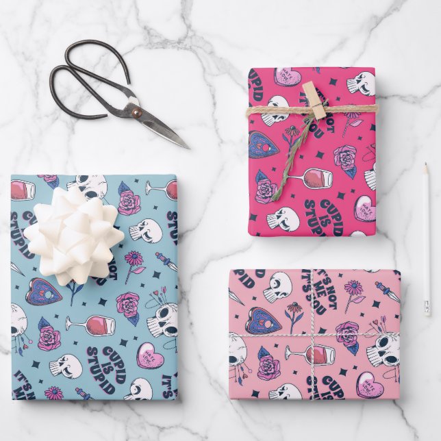 Niedliches Anti-Valentinstag Cupid Rose Muster Geschenkpapier Set (Vorderseite)