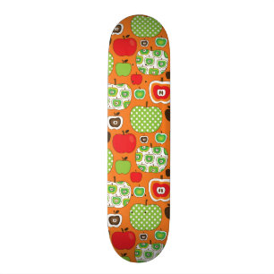 Niedliches Apfelillustrationsmuster Skateboard