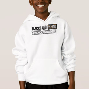 Niedliches Ausdrucksdesign "#BLACKANDWHITE". Jetzt Hoodie