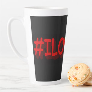 Niedliches Ausdrucksdesign "#ILOVEYOU". Jetzt kauf Milchtasse