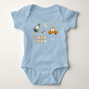 Niedliches Baby Boy Car und Rocket Ship Toys mit N Strampler