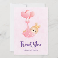 Niedliches Baby Bunny in einem Herzblanket Dankesc
