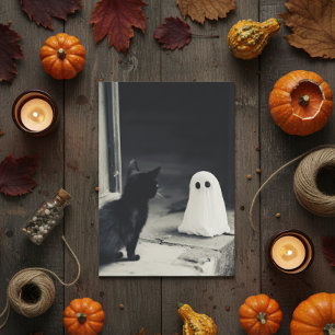 Niedliches Baby Ghost und Kitten Halloween Feiertagskarte